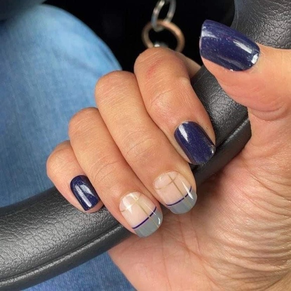 Red Aspen Deb Onair Short Square Nail Dashes Fake Press On Nails Manicure NIB - Picture 4 of 6